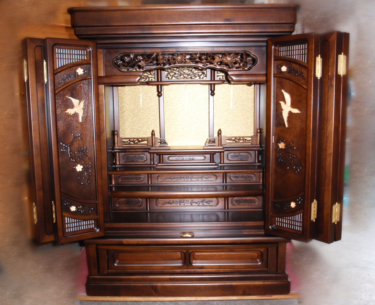 【超激得，100%新品】 信頼のヤフオク 実績２２年 仏壇 樺材 カバ 総天然木材 ダーク色 20-28号 円窓障子 天寿 海外製 ＬＥＤダウンライト(仏壇)｜売買されたオークション情報、yahooの商品情報をアーカイブ公開 - 仏壇