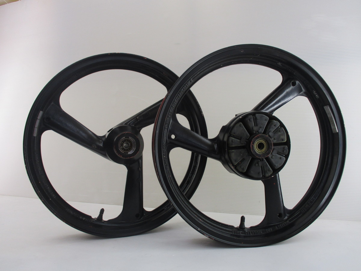 TZR250 3MAリアホイール TZR250 3MA 純正リアホイール ヤマハ 当時物 TZR250 3MA 純正 希少