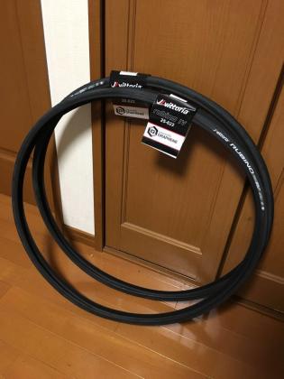 全国無料，得価 ヴィットリア Rubino ルビノ G+ グラフェン ロードタイヤ 2本(700C（クリンチャー、WO）)｜売買されたオークション情報、yahooの商品情報をアーカイブ公開 - オークファン タイヤ