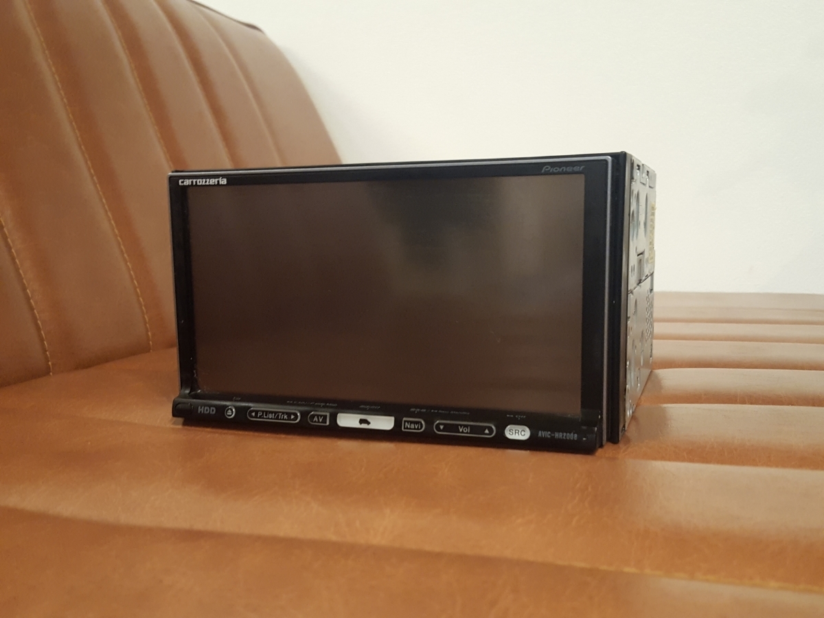 carrozzeria 楽ナビ AVIC-HRZ099(地デジ，DVD再生，HDDナビ) 中古