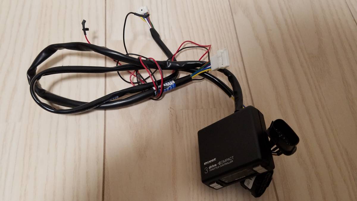 PIVOT スロットルコントローラー COMPACT 3-drive スロコン Pivot 