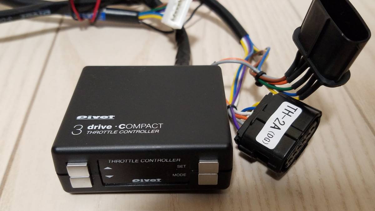 PIVOT スロットルコントローラー COMPACT 3-drive スロコン Pivot 
