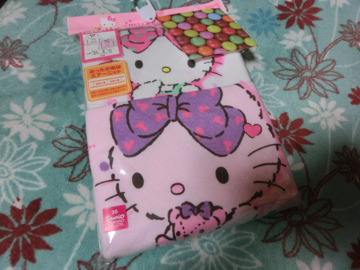 ほ あったか素材 キティちゃん ニットキルト長袖シャツインナー 90 90 94cm 以下 売買されたオークション情報 Yahooの商品情報をアーカイブ公開 オークファン Aucfan Com