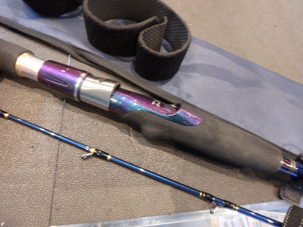 中古美品！ダイワ 先鋭剣崎30号200MT 定価38664円 【公式通販】
