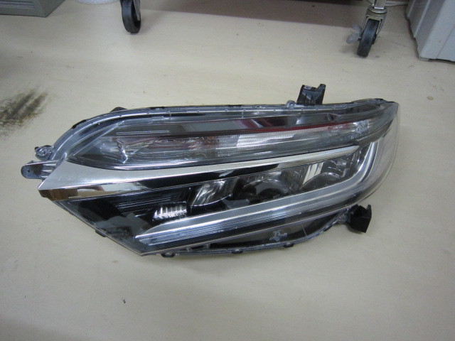 シャトル ハイブリッド GP7 左ライト LED シャトル GP7 LED 左右