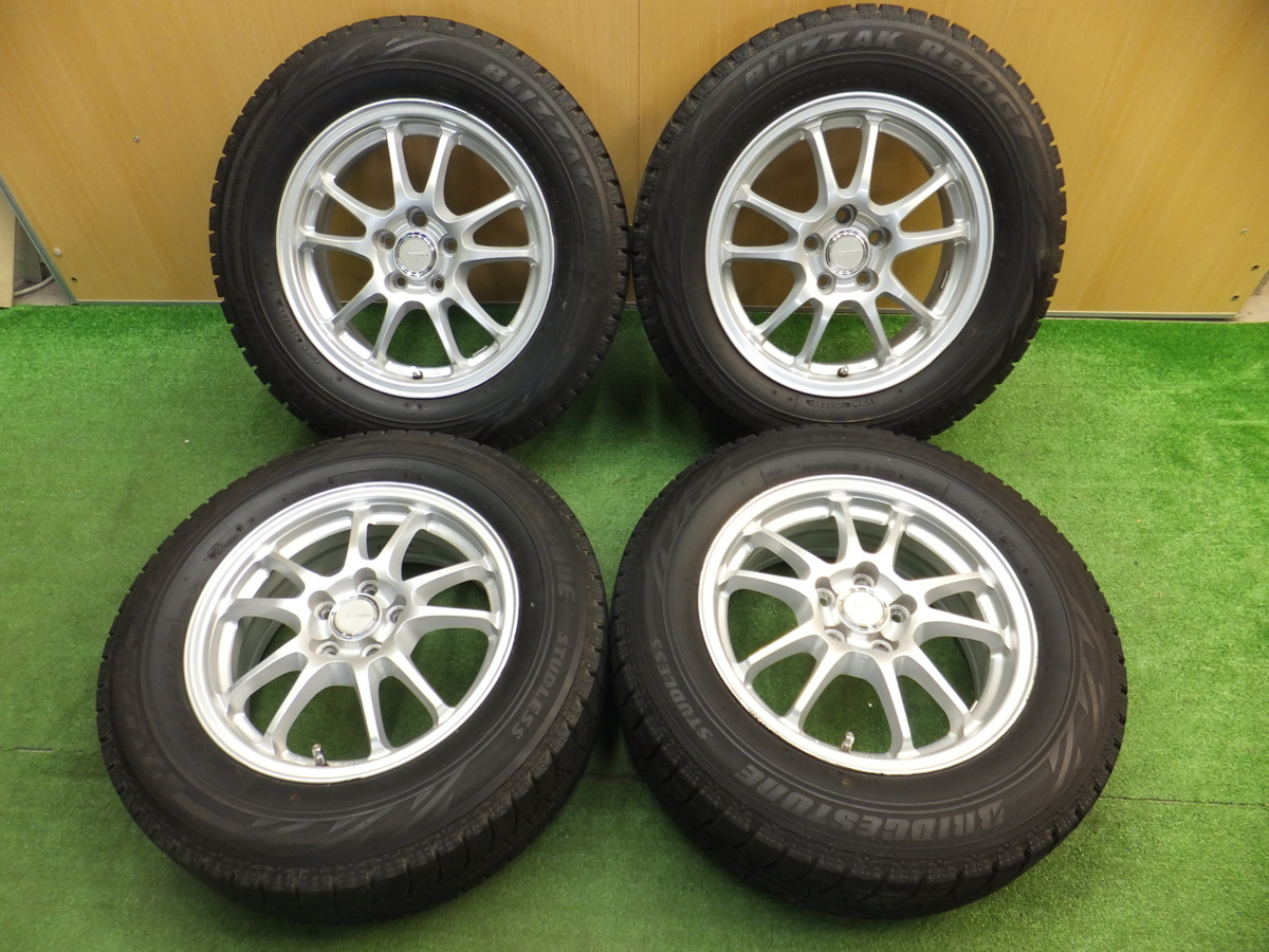 バリ溝！キレイ！9.5分☆プリウス等 PCD100/5 スタッドレス 195/65R15