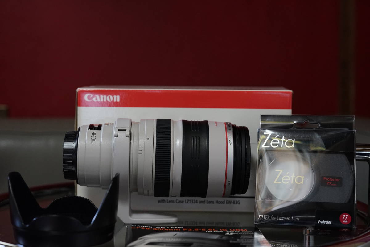 Canon EF28-300mm F3.5-5.6L IS USM Kenko Zeta プロテクター付き