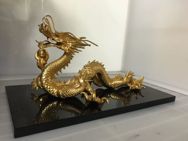 金色のドラゴン置物 全国無料，新作登場】 XU□ 金色龍 置物 開運 金運 ドラゴン 金属製 1.9