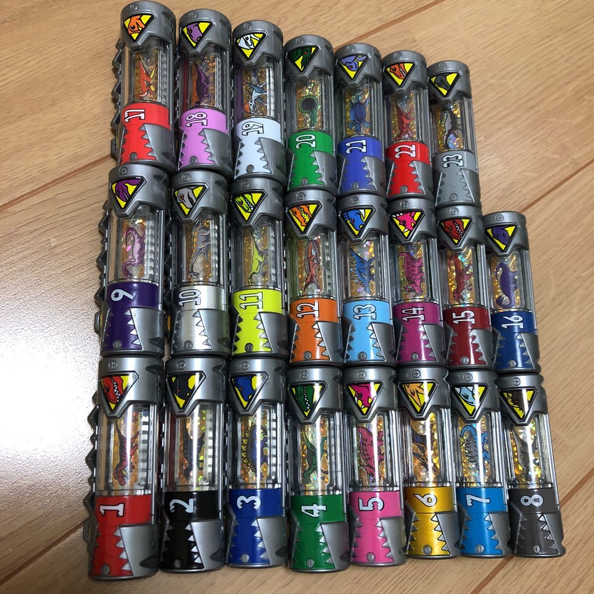 送料360円 同梱可 獣電池 1 ～ 23 23本 セット まとめて キョウリュウジャー パラサガン ザクトル ドリケラ など 