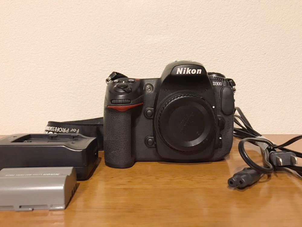 ★中古★Nikon ニコン D300 ボディ 付属品アリ