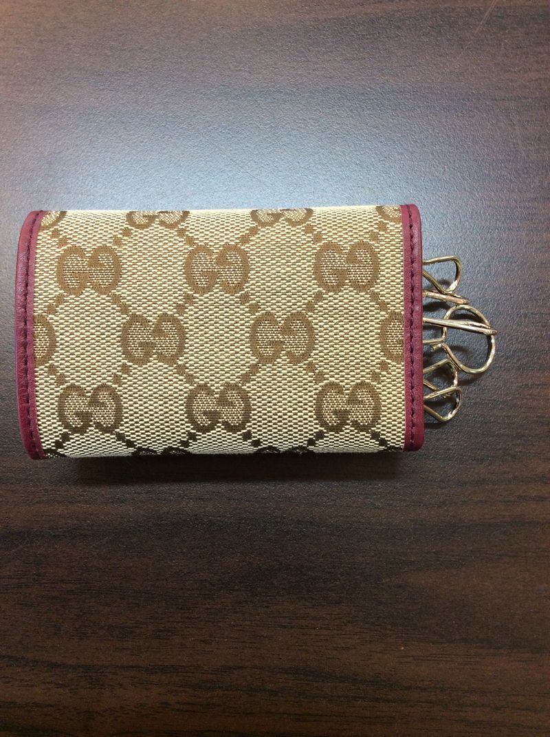 極美品 GUCCI キーケース メイフェア リボン GGライン 6連 ピンク