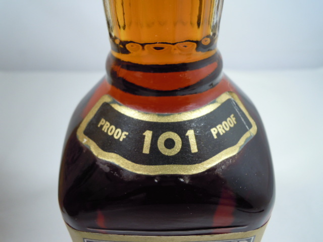 2408604-016 古酒 VIRGIN BOURBON バージンバーボン 7年 750ml 50.5