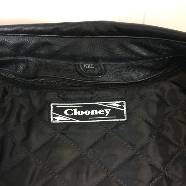 ジョージクルーニー！ George Clooney opens up on scooter crash - webBikeWorld