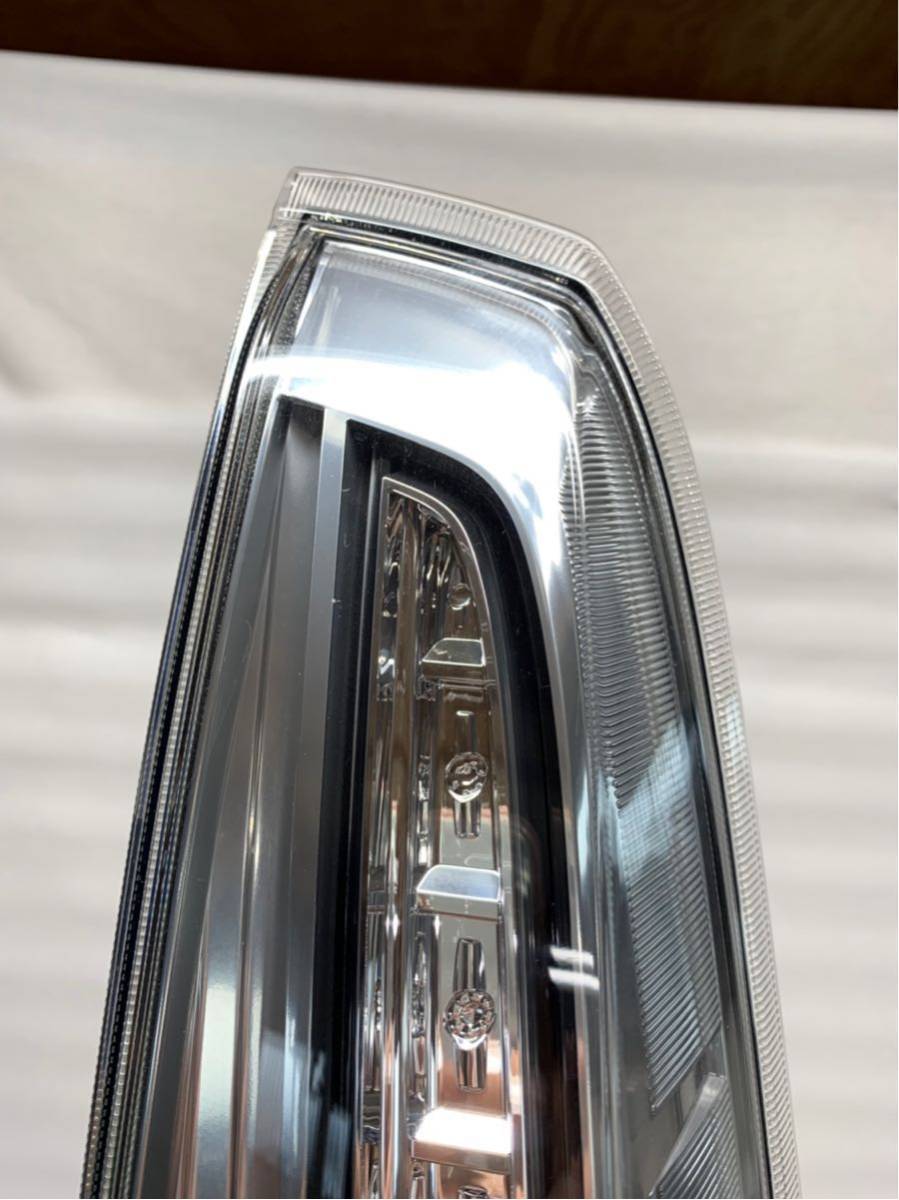 セレナ C26 後期 純正 テールランプ 右 KOITO 220-23682 JJ11 セレナ