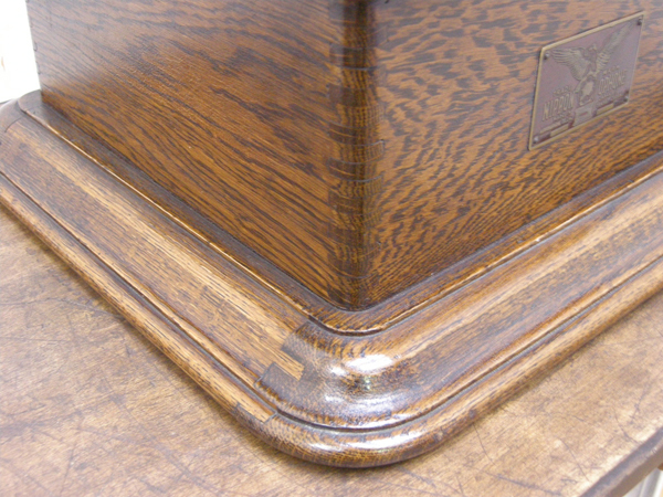 ♬ 大型ラッパ蓄音機 4丁ゼンマイ コロンビア マジェスティック BD型