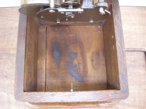 ♬ 大型ラッパ蓄音機 4丁ゼンマイ コロンビア マジェスティック BD型