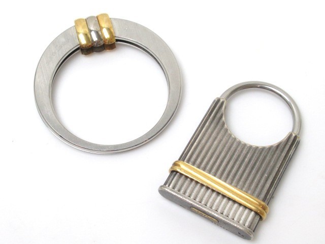 【定番人気，大人気】 MUST DE Cartier/カルティエ 2点セット/リング型 マネークリップ 010197/錠前型 009464/キーチャーム＃10094003(カルティエ)｜売買されたオークション情報、yahooの商品情報をアーカイブ公開 - オークフ カルティエ