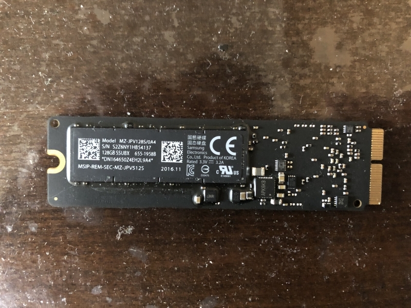 美品 超高速 Apple純正 PCIe SSD 128GB MZ-JPV128S/0A4 MacBook Air