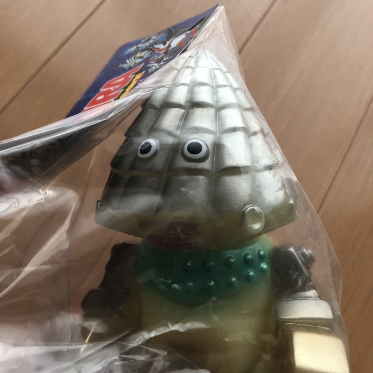 ブルマァク幻の金型から『流星人間ゾーン』の「ミドルバルガラス」も 