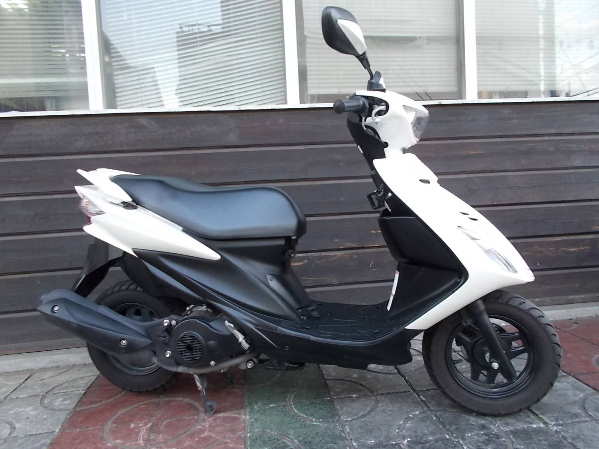 スズキ の商品一覧 アドレスV125Sの新色ホワイトを比べてみた モト 
