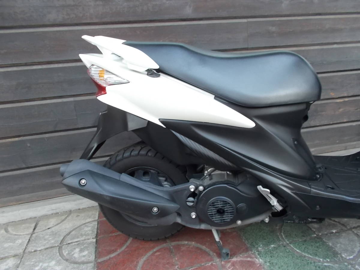スズキ の商品一覧 アドレスV125Sの新色ホワイトを比べてみた モト 
