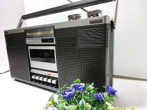 SONY CFS-V1のYahoo!オークション(旧ヤフオク!)の相場・価格を見る