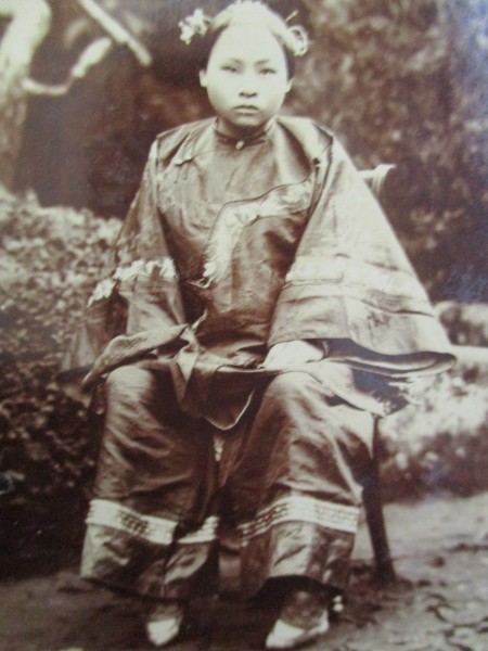 支那女性 名刺型鶏卵写真 1枚 漢服 纏足 民族衣装 検中国朝鮮満洲台湾 印刷物 売買されたオークション情報 Yahooの商品情報をアーカイブ公開 オークファン Aucfan Com 支那女性 名刺型鶏卵写真 1枚 漢服 纏足 民族衣装 検中国朝鮮満洲台湾 印刷物 売買されたオークション情報 Yahooの商品情報をアーカイブ公開 オークファン Aucfan Com