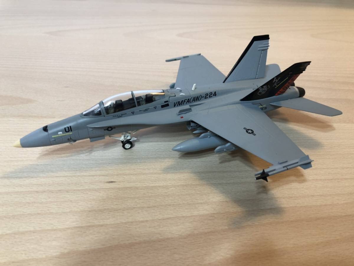 1/72 F/A-18D ホーネット アメリカ海兵隊 VMFA-224 ベンガルズ Witty Wings ウィッティウィングス_1