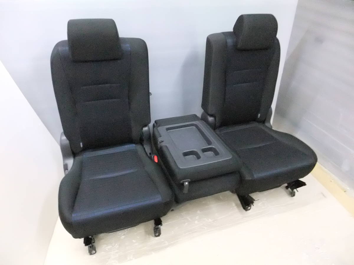 人気！程度良！ 快適機能満載 ハイエース バン 用 セカンドシート ヴォクシー/ノア 純正シート ウォークスルー　快適 トランポ
