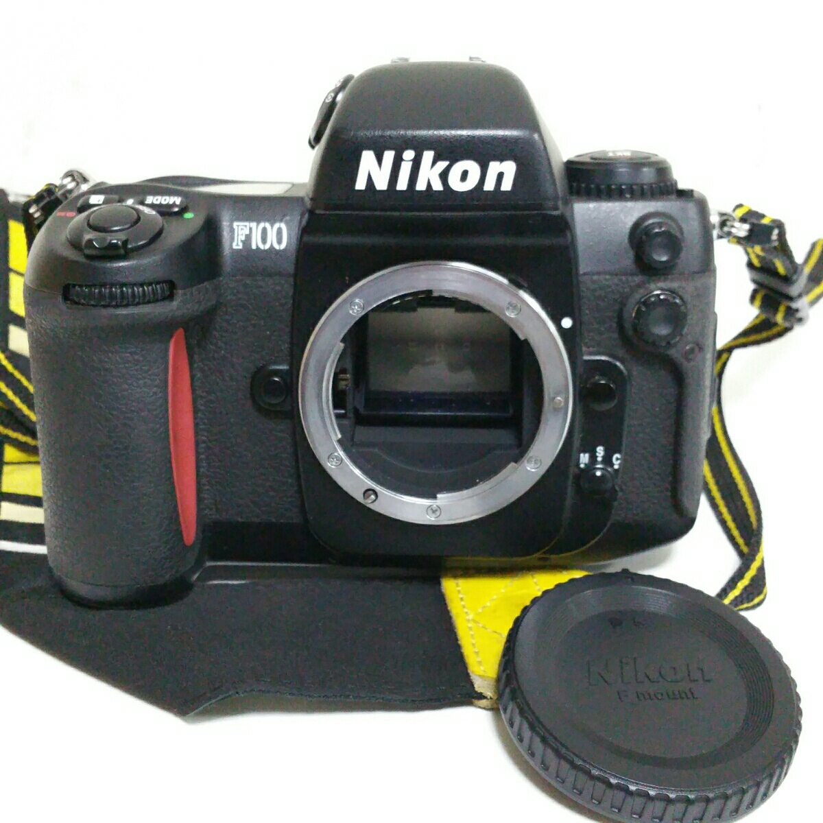 カメラ Nikon F100 ボディ 動作品 電池ホルダー無し