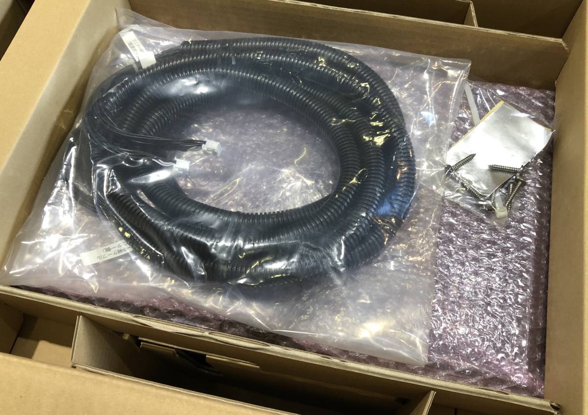 B 【在庫品】 TOTO 浴室テレビ EKK30131 #N10 ブラック 16型ワイド 未使用 未施工 2016年製 endstbY