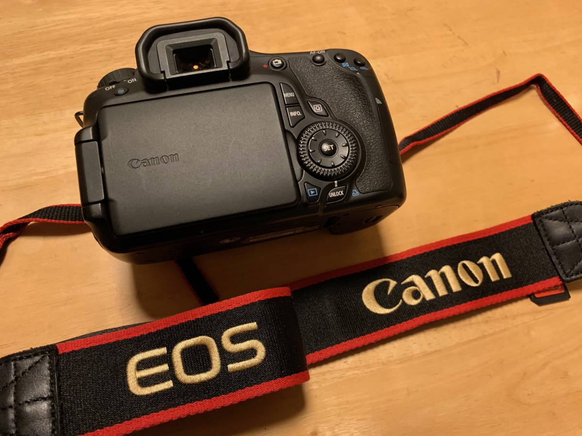 ★美品★Canon(キヤノン) EOS 60D ボディのみ【ショット数 1，122回】 実用美品 Canon キャノン EOS 60D ボディ ショット数 約7339回 公式