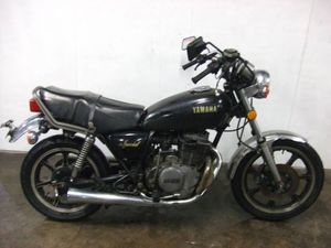 XS250 ジャンク　書類無し ヤマハ XS250のYahoo!オークション(旧ヤフオク!)の相場・価格を見る