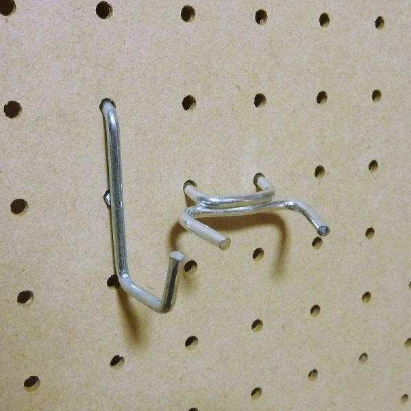 有孔ボード用ペグフック25個Ｊ型＋α（ペグボード・パンチングボード用）【送料込み】_2