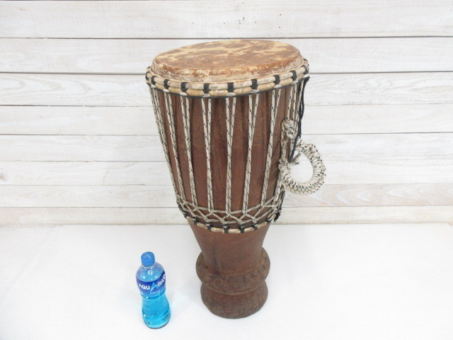 XE781■アジア? アフリカ? / 民族楽器 打楽器 太鼓 楽器 / 打面直径26cm 高さ63cm 重さ9kg アフリカンスクエアー 楽器 | NDER サバールLE 民族