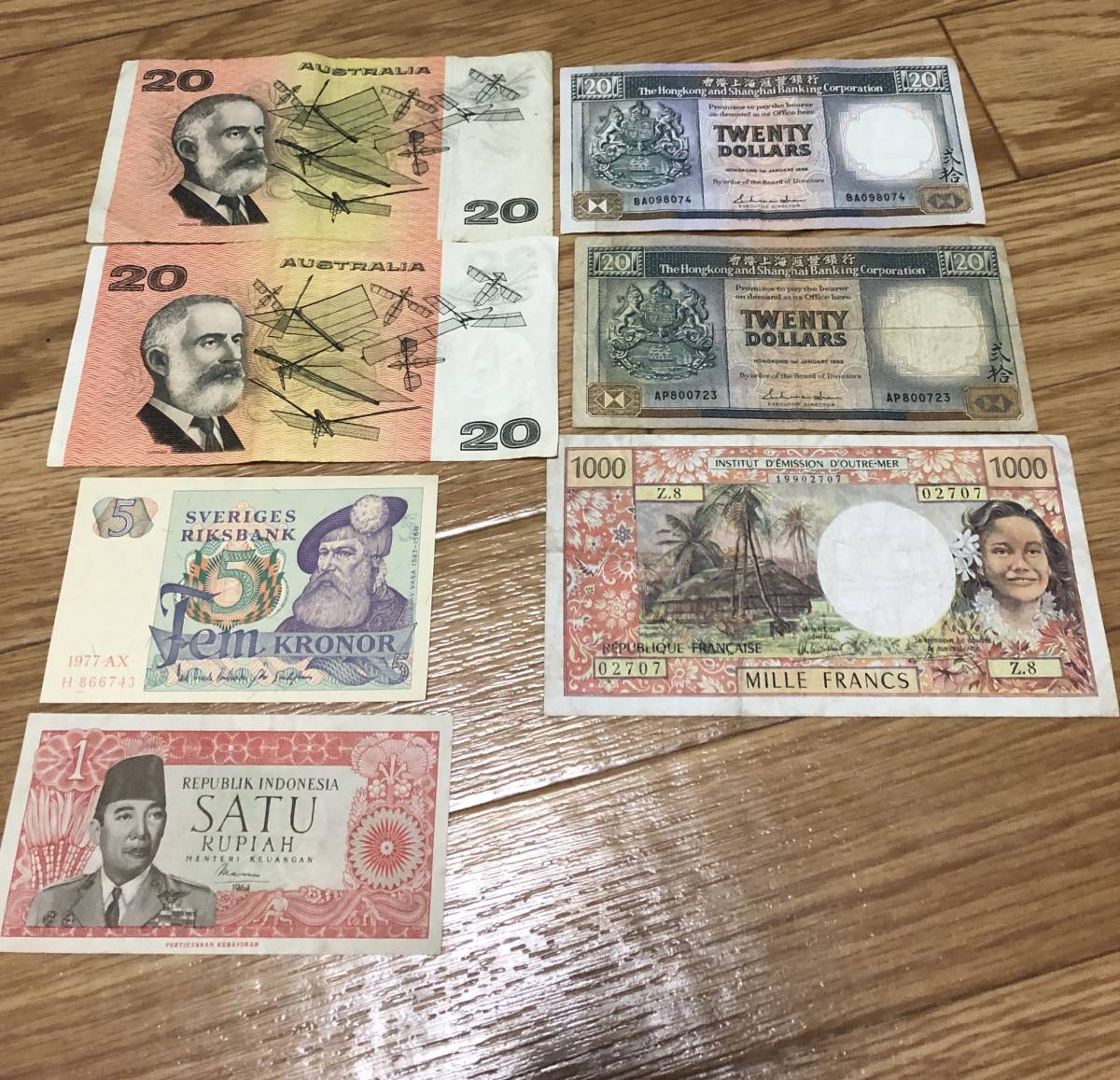  世界 紙幣 オーストラリア 香港 スウェーデン フランス まとめた 7枚(世界)｜売買されたオークション情報、yahooの商品情報をアーカイブ公開 - オークファン 世界