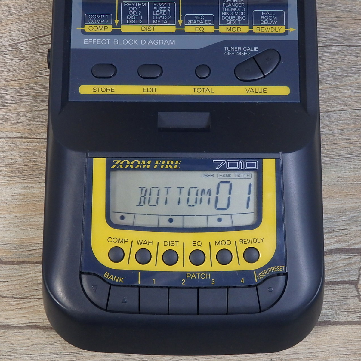 ZOOM ズーム FIRE 7010 マルチエフェクター アンプ スピーカー内蔵 TO