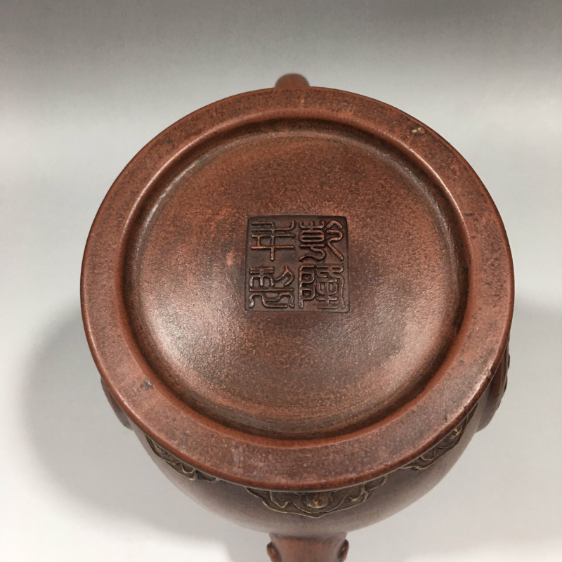 【中国古美術】 紫砂茶壷 急須 茶道具 茶器 湯沸 虎洪 伝統工芸 茶器 中国美術 大清乾隆年制款 浮き彫り 花卉紫砂壺 急須 茶壷 茶具 煎茶
