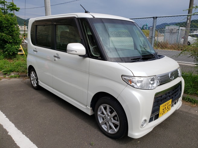 沖縄県発 現状販売 売り切り】 平成25年 ダイハツ タントカスタム X
