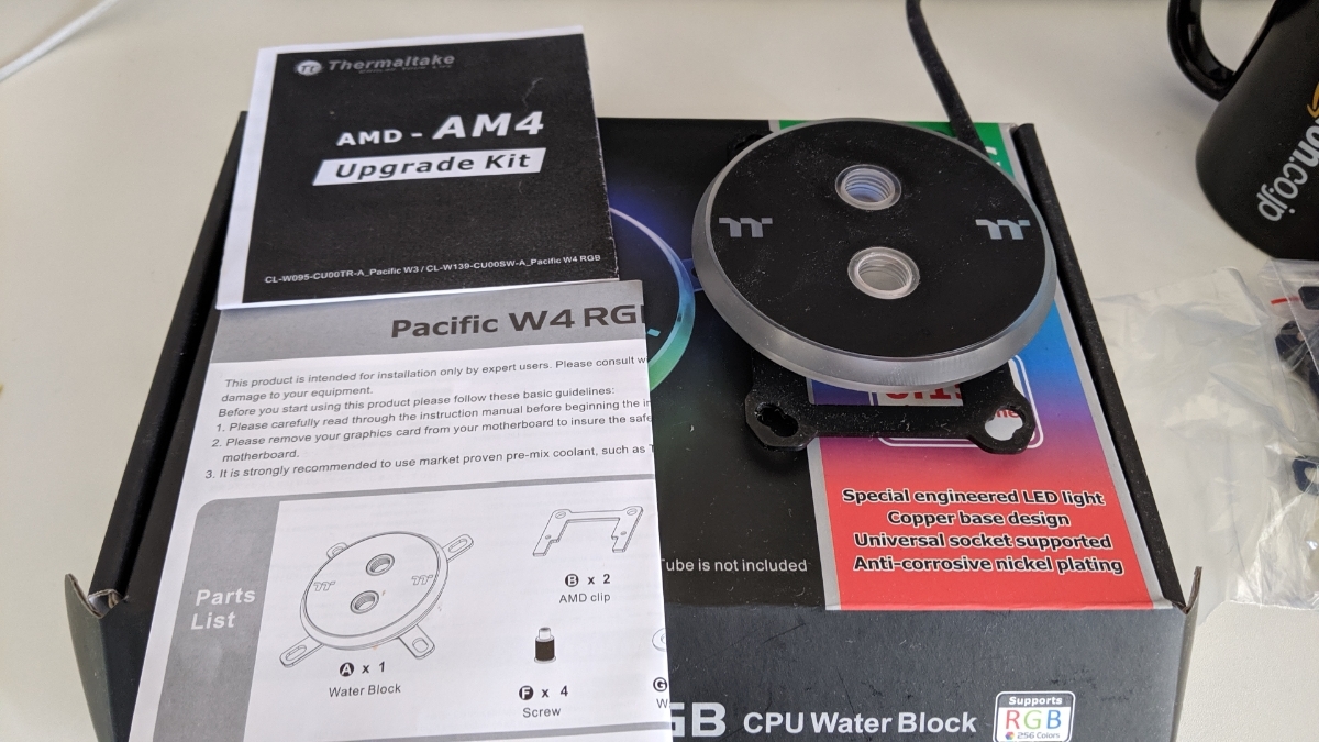 Thermaltake Pacific W4 RGB CPU Water Block 水枕 Intel/AMD対応