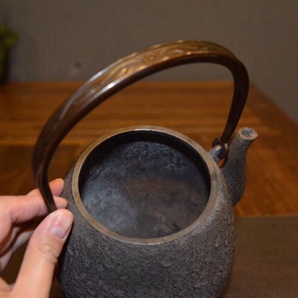 旧藏 古董品 時代鉄瓶 佐藤岩鉄 在銘 茄形 銅提 銅蓋 鉄瓶 鉄壺 容量