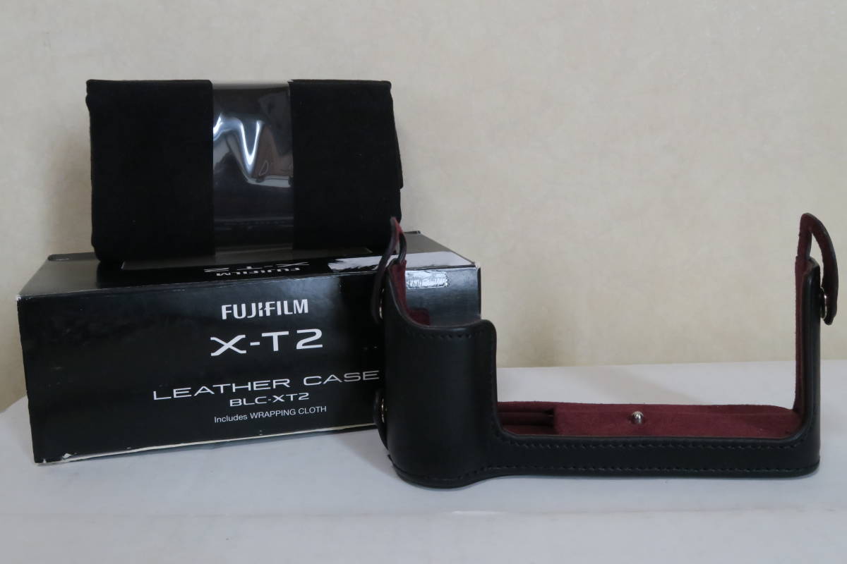 極美品 FUJIFILM X-T2 ボディ グラファイトシルバー APS-C ミラーレス 日本製　純正本革ケース BLC-XT2 付