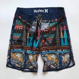 【送料無料】新品 Hurley 水着 ショート丈 ハーレー m l s サーフパンツ ボードショーツ ハーフパンツ メンズ 検 billabong ネイティブ柄