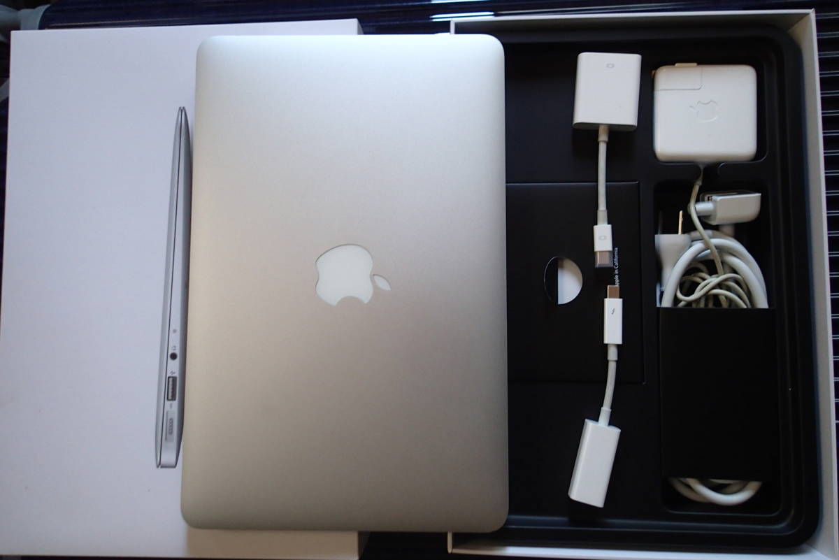 Apple MacBook Air (11-inch, Mid 2012) USキーボード