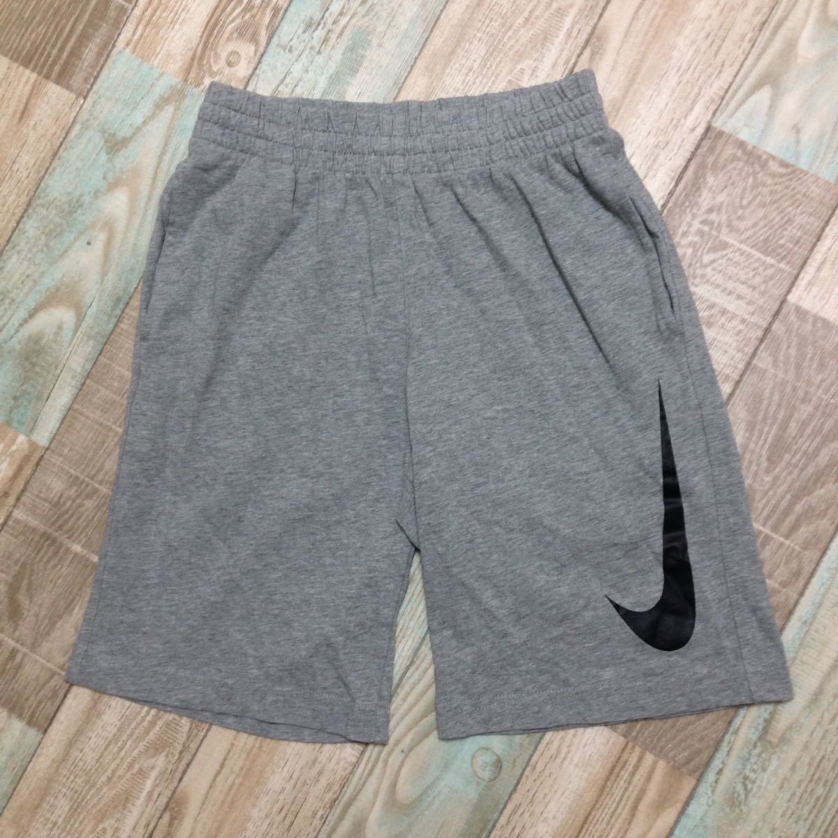 送料350円 Nike ハーフパンツ スウェットショーツ 女性用 レディース Sサイズ グレー スポーツ アウトドア U 41 パンツ 売買されたオークション情報 Yahooの商品情報をアーカイブ公開 オークファン Aucfan Com
