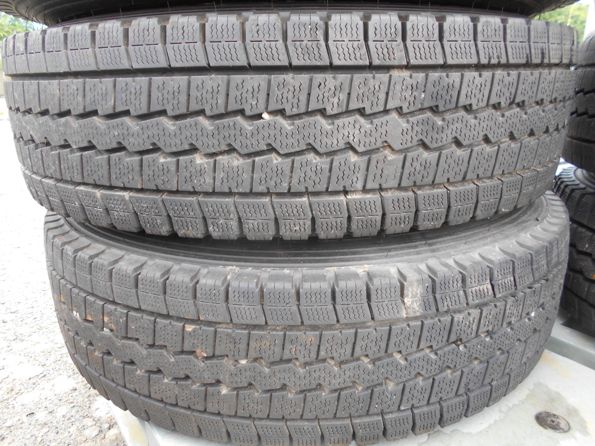 トラックタイヤ ダンロップ ウィンターマックス LT03 205/85R16 117 