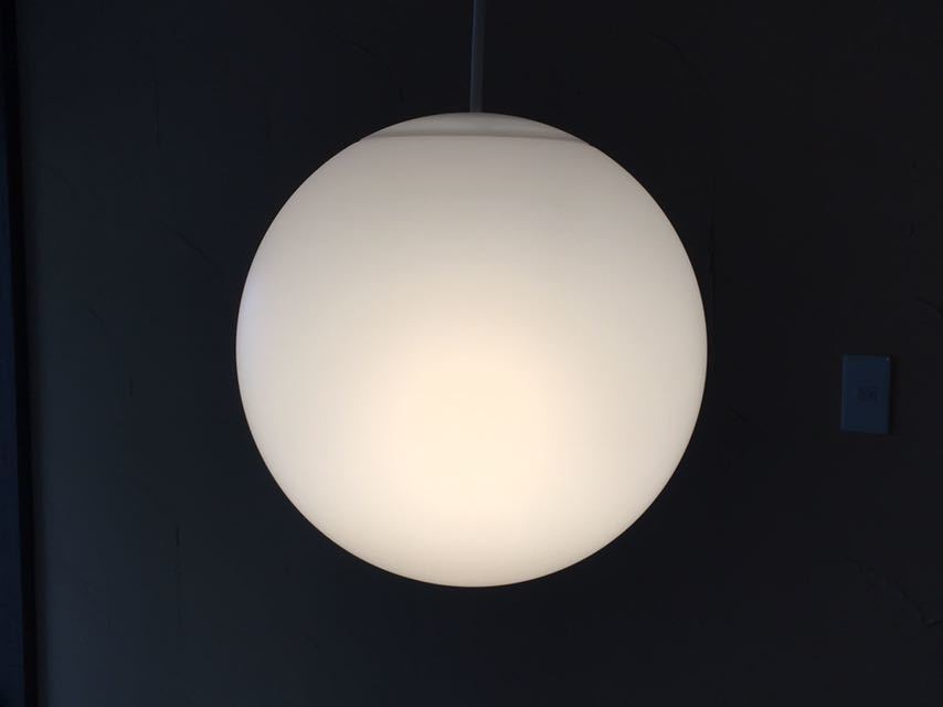 新品同様 MUJI 無印良品 ペンダントライト丸・Ｍ②／カバー：透過／コード・フランジ：ホワイト 型番：MJ-PM25A-W