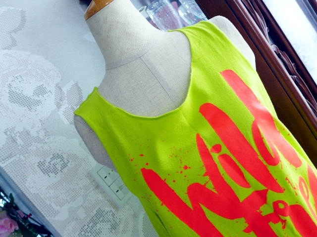 ☆美品☆ZUMBA　ズンバ　タンクトップ　リメイク　ライムグリーン　ダンス・エアロビクス・リトモス・ズンバ・ヒップホップ・フィットネス_2