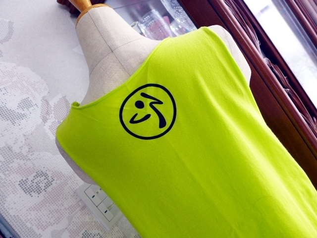 ☆美品☆ZUMBA　ズンバ　タンクトップ　リメイク　ライムグリーン　ダンス・エアロビクス・リトモス・ズンバ・ヒップホップ・フィットネス_7