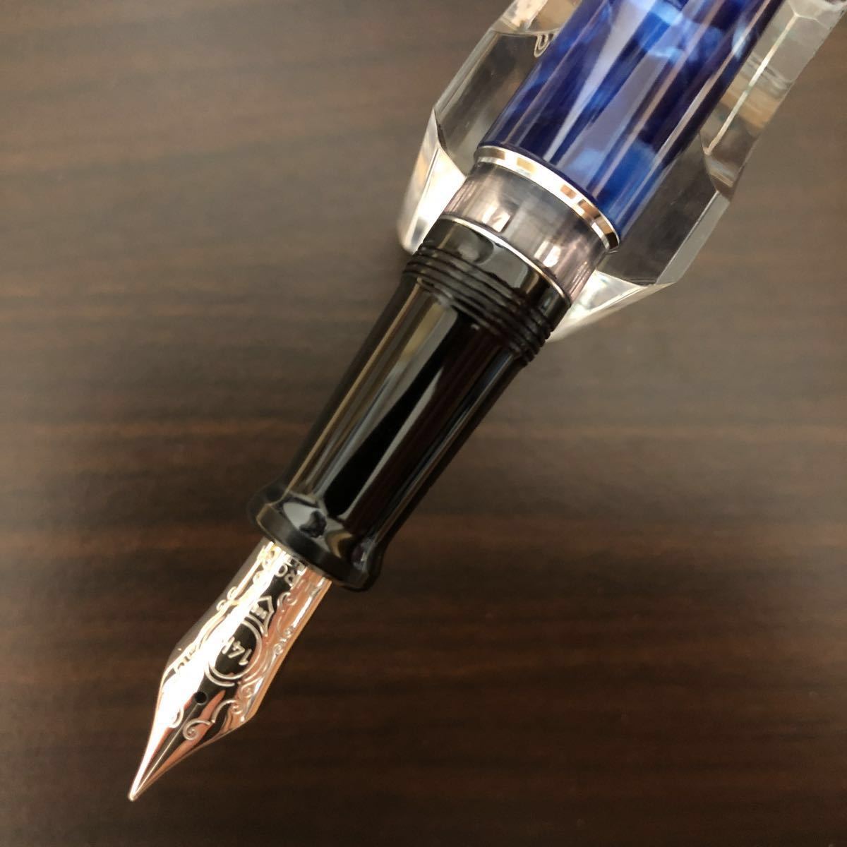 人気】アウロラ オプティマ ブルー×シルバー CT 万年筆 F 14K AURORA